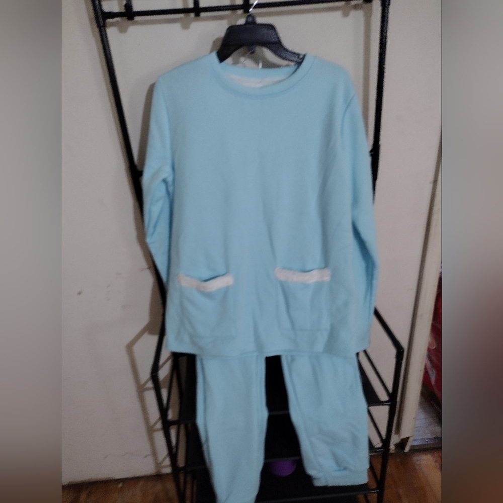 Sweatsuit